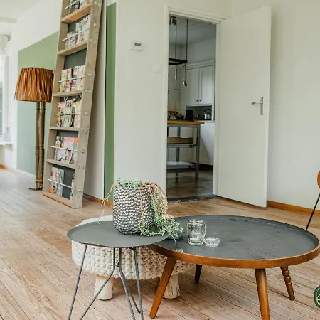 Tasteful In With Terrace Semesterbostad