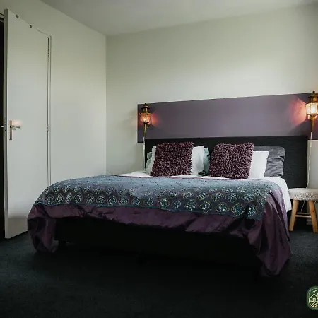 Tasteful In With Terrace Semesterbostad *